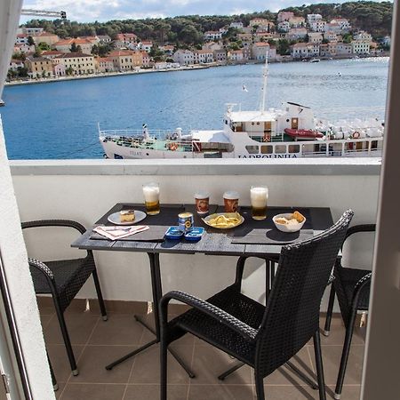 Apartment Gordon Mali Lošinj Exterior foto